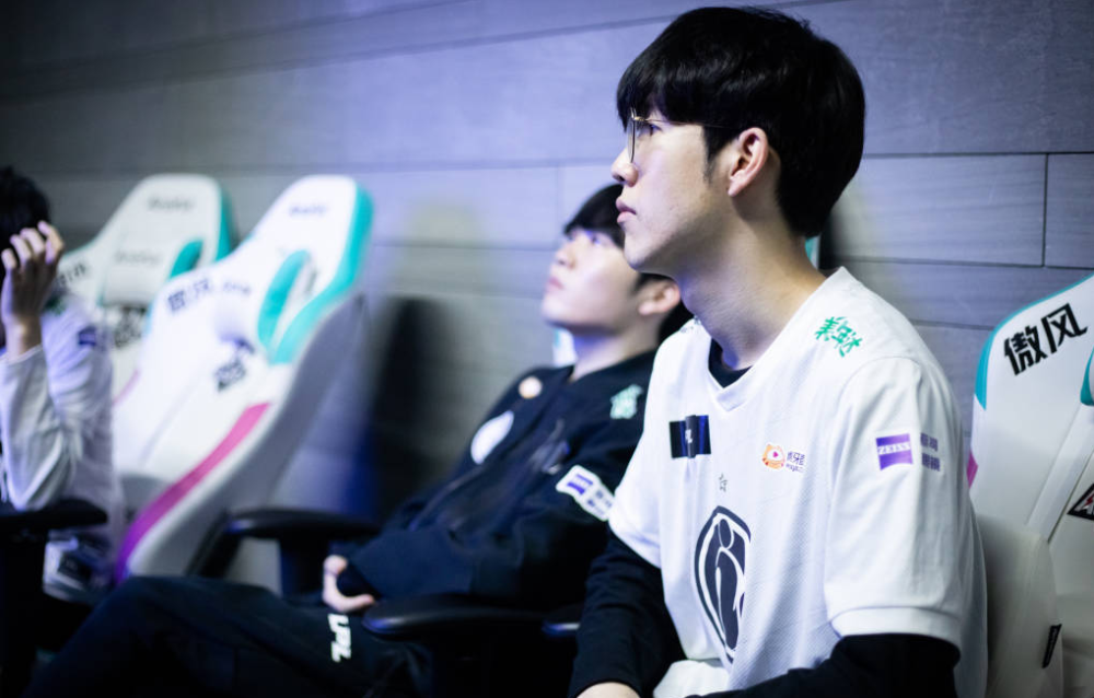 斯卢茨基提 斯卢茨基提