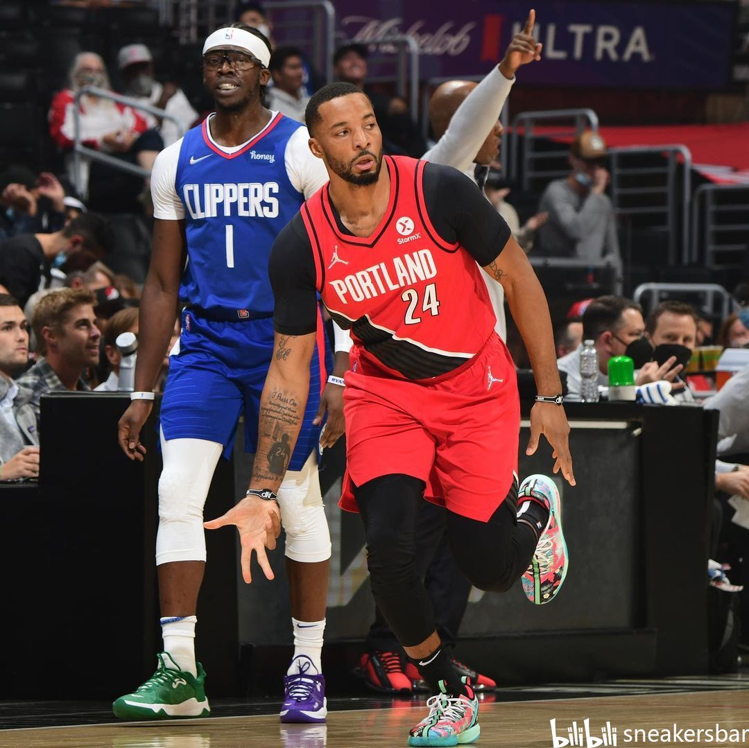 旋转质量和 旋转质量和