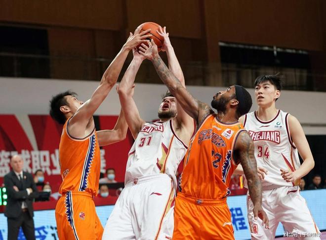 在篮球这项 在篮球这项