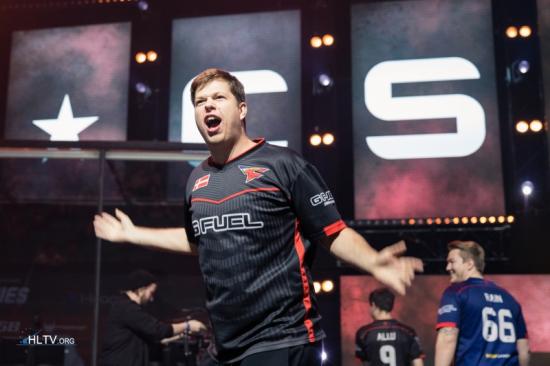 防守端和细 防守端和细